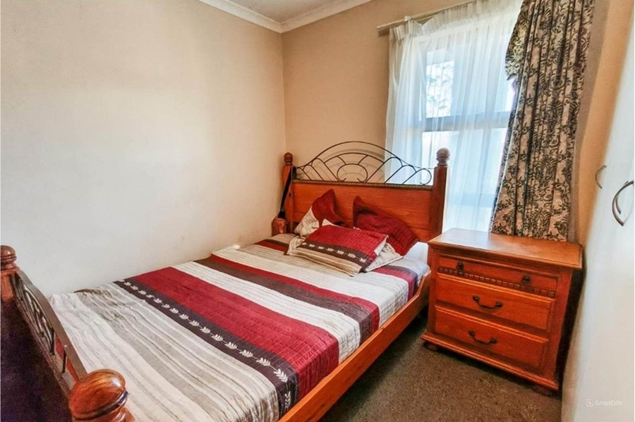 To Let 1 Bedroom Property for Rent in Buh Rein Estate Western Cape